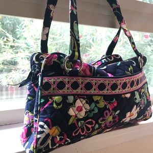 Vera Bradley 3 Zipper handbag